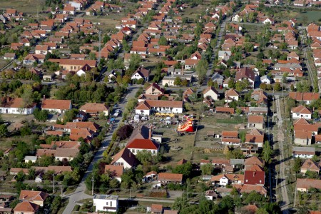 2003. 09. 06. 16:42.