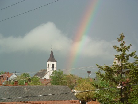 2004. 05. 09. 17:02.