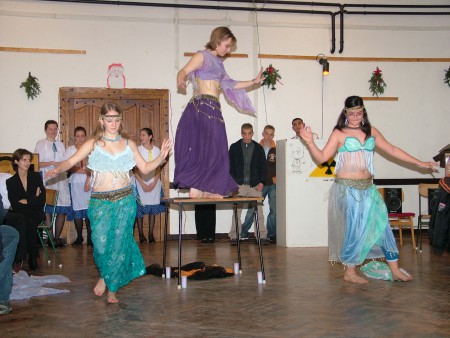 2007. 12. 08. 19:23.